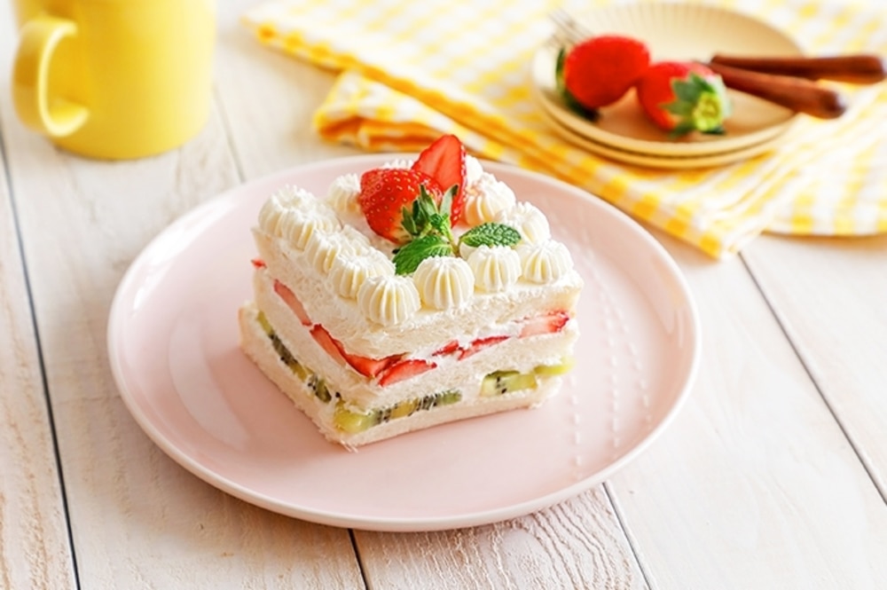 ひなまつりに♪食パンでお手軽!ひしもち風ケーキ【頑張りすぎない家族ごはん#40】